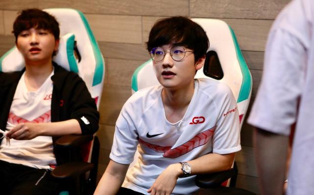 钢铁防线 钢铁防线