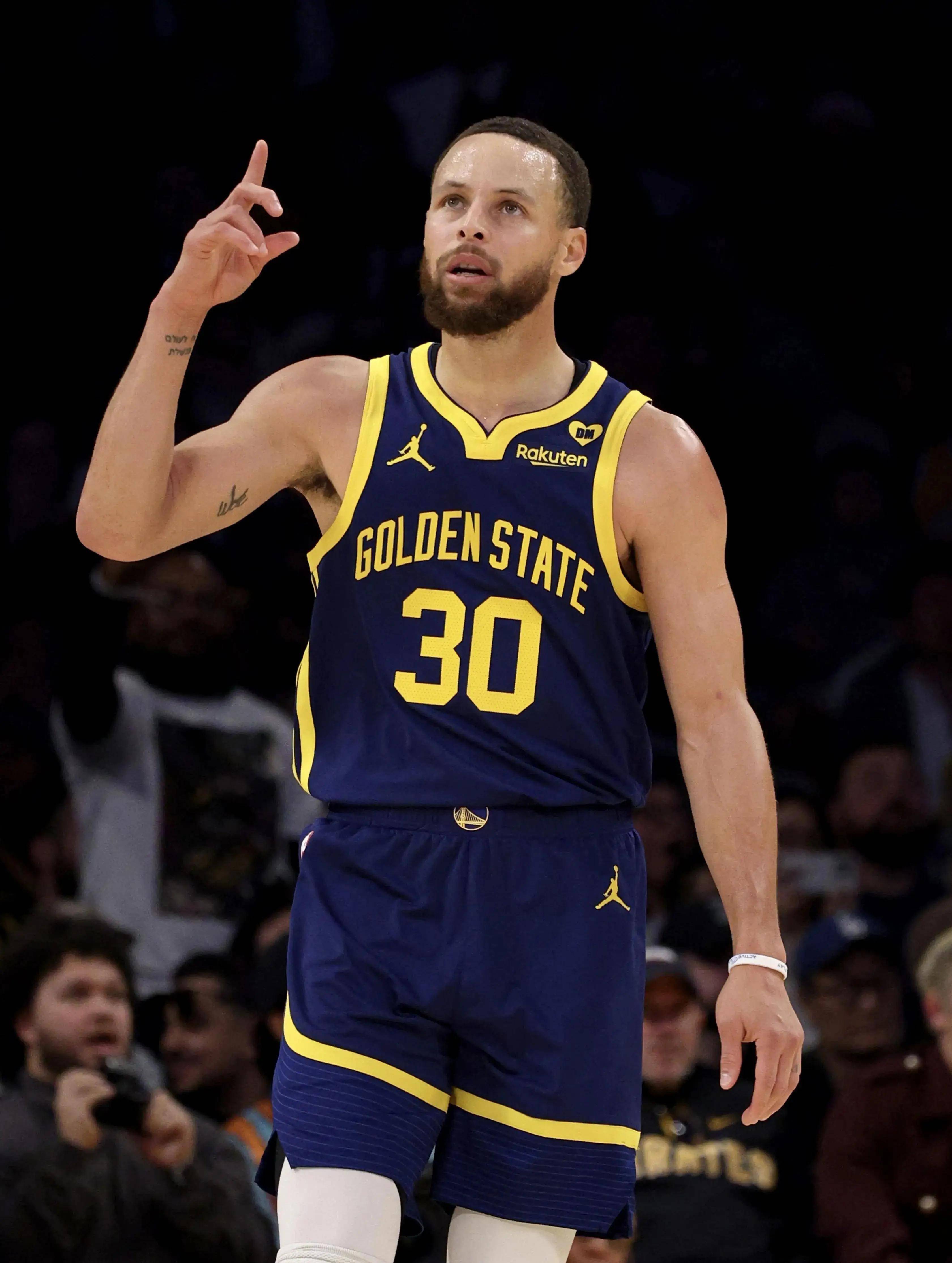 也点燃了队 也点燃了队